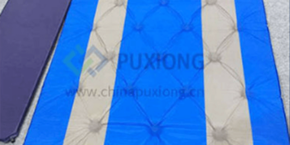 How to match embossed carpet in home decoration?