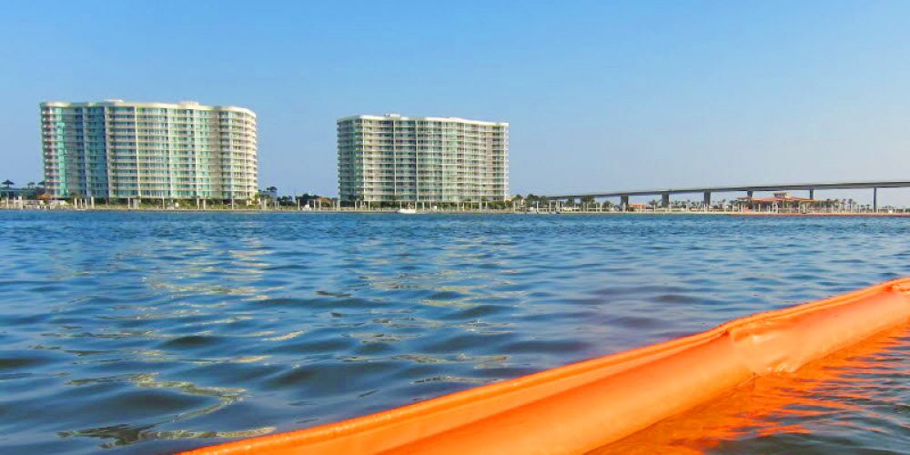 Why choose high-frequency heat sealing machines for the production of oil booms